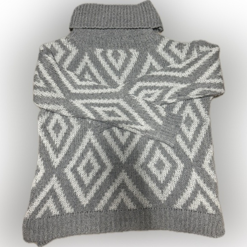 Staccato Gray and White Patterned Sweater